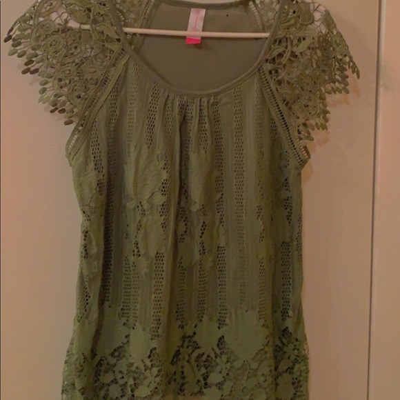 Floral Green Shirt - Picture 1 of 2